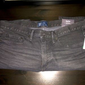 Gap Slim Taper Jean (black)